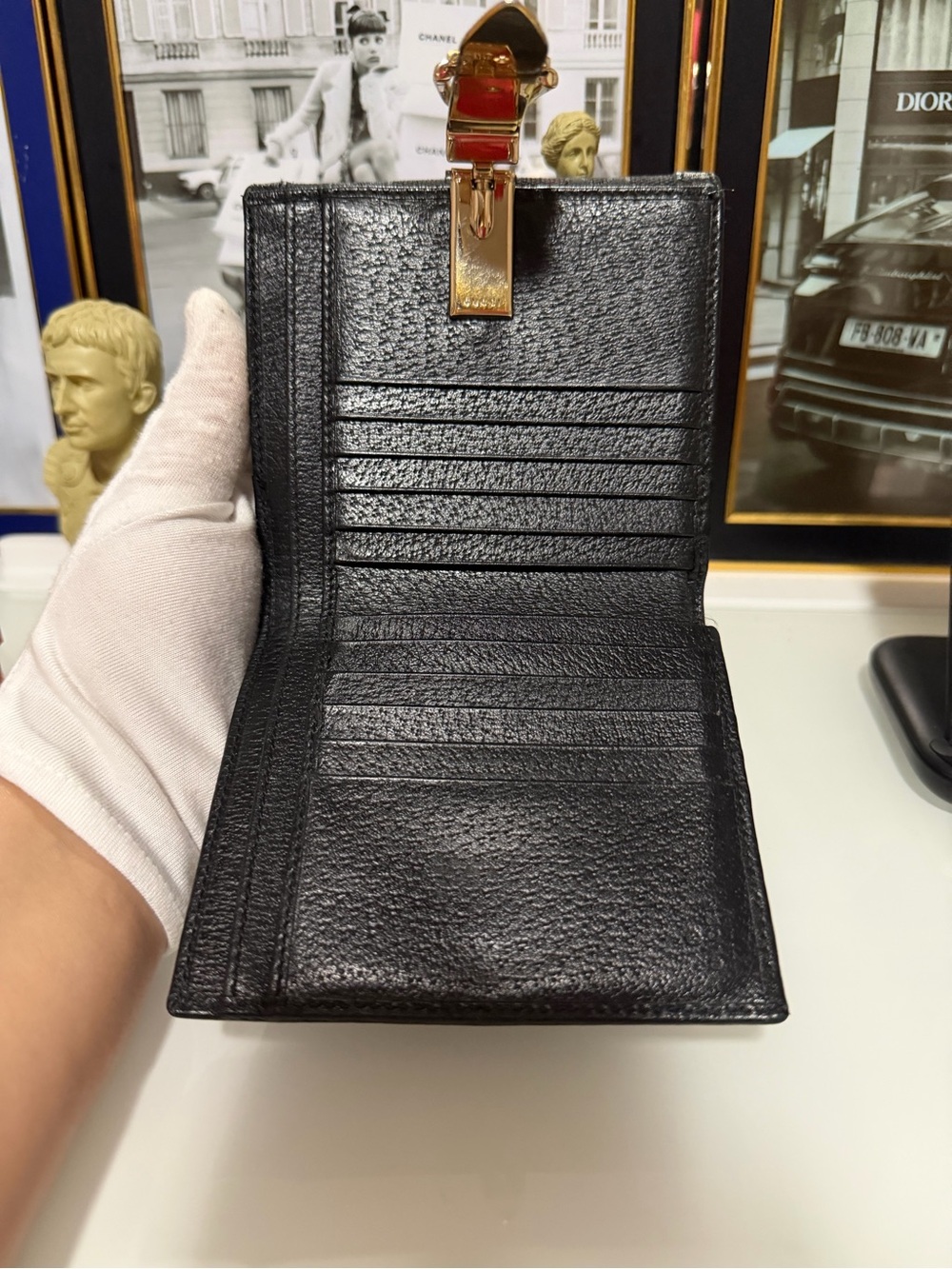 Authentic Gucci Black Signature wallet with Gold Snap. Free COA,insert,chain. - Picture 4 of 17